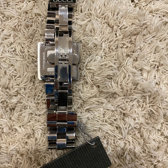Gucci G watch BRAND NEW - Picture 8 of 9
